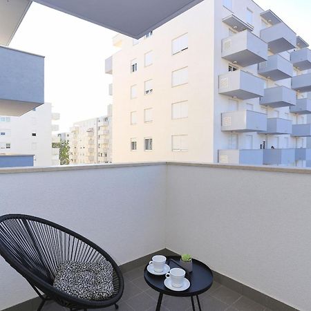 Barbara With Private Parking In The Garage Apartamento Zadar Exterior foto