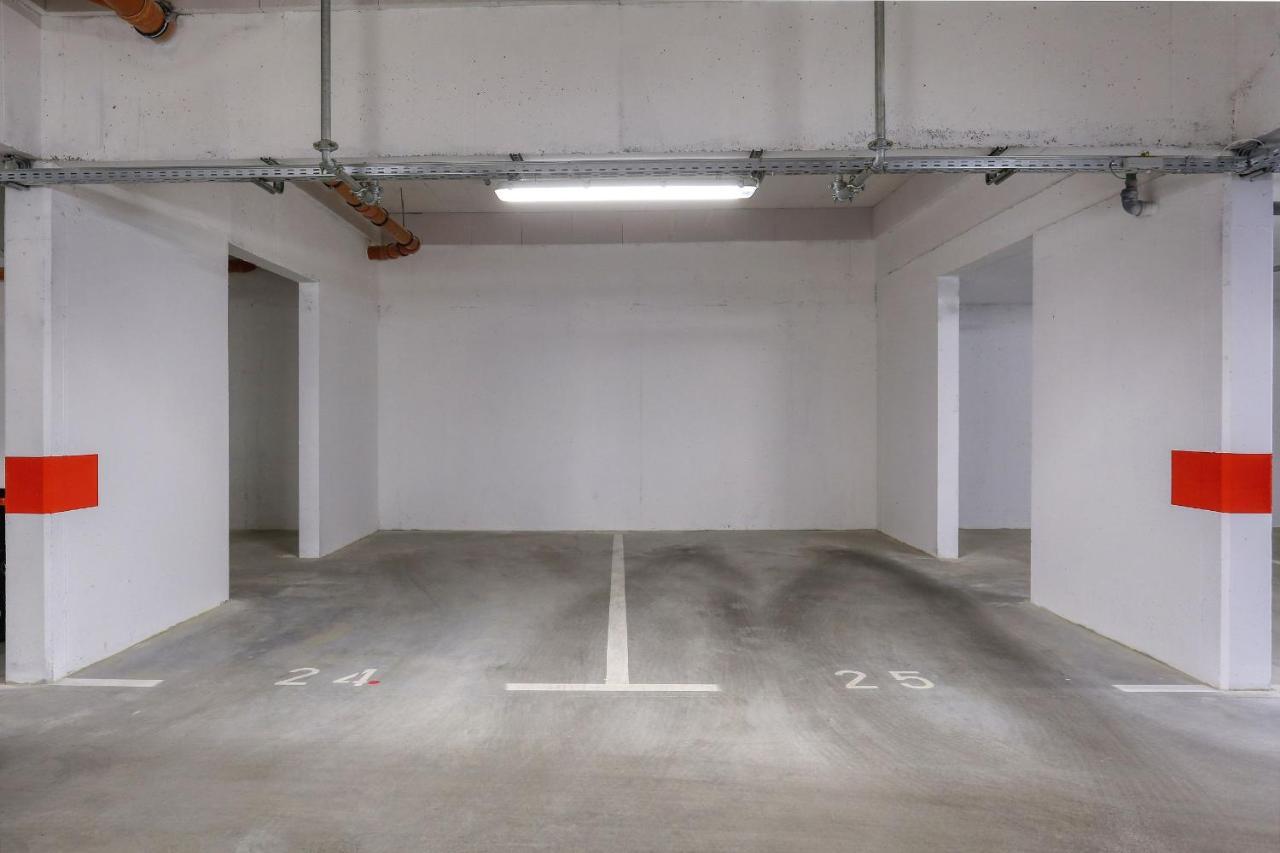 Barbara With Private Parking In The Garage Apartamento Zadar Exterior foto